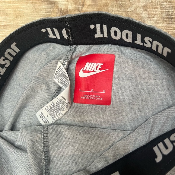 Women’s Nike Logo Leggings Sz L - Picture 4 of 7